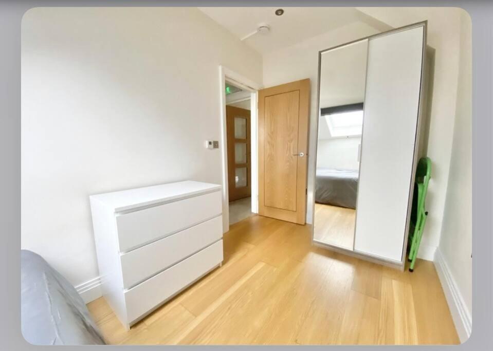 Luxury 4-Bed Apartment With Balcony & Garden, Near Emirates Stadium, 15 Mins To Central Londres Extérieur photo