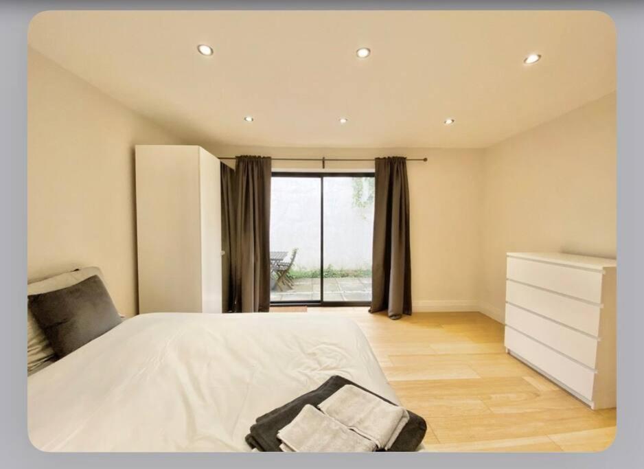 Luxury 4-Bed Apartment With Balcony & Garden, Near Emirates Stadium, 15 Mins To Central Londres Extérieur photo