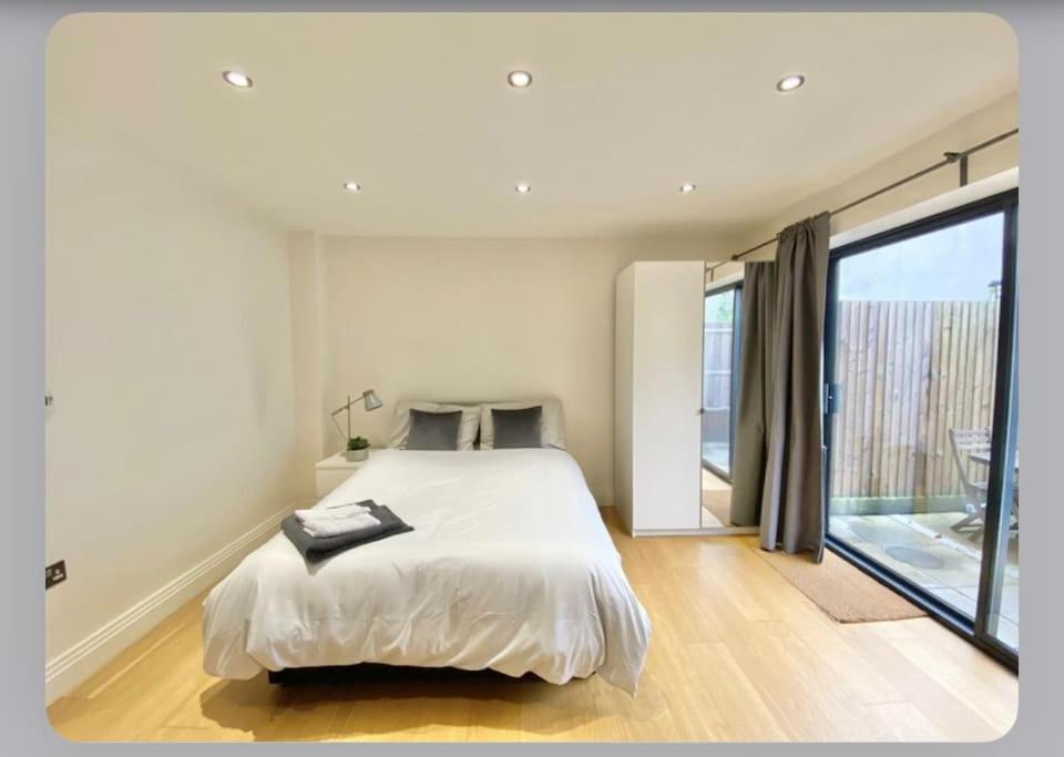 Luxury 4-Bed Apartment With Balcony & Garden, Near Emirates Stadium, 15 Mins To Central Londres Extérieur photo