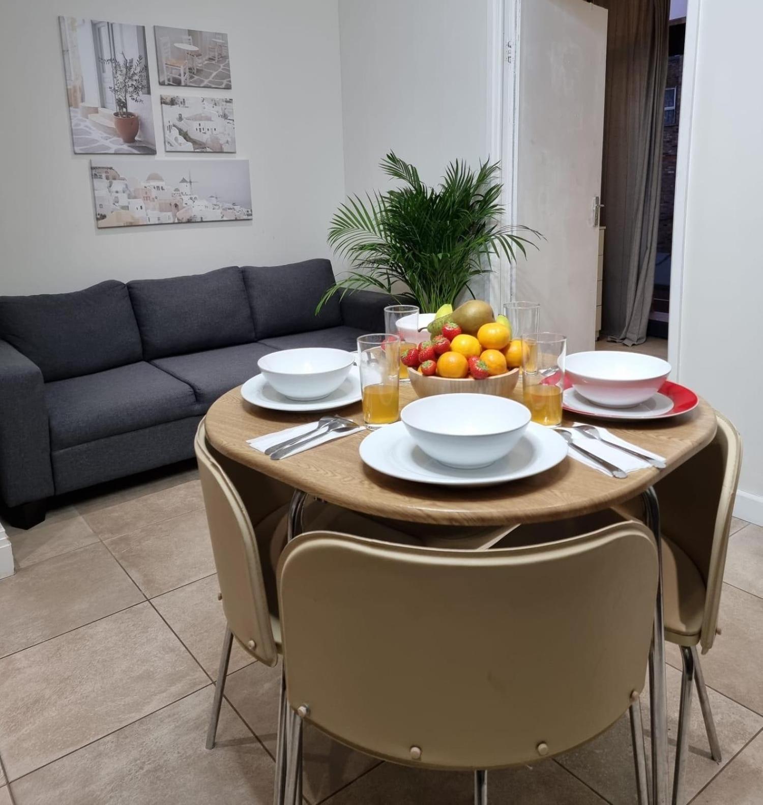 Luxury 4-Bed Apartment With Balcony & Garden, Near Emirates Stadium, 15 Mins To Central Londres Extérieur photo